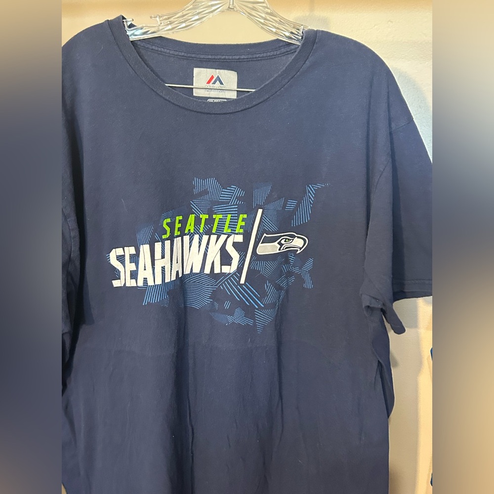 Men’s 3 X-“Large  Seattle Seahawks T